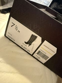 Adrienne Vittadini Boots Size 7.5