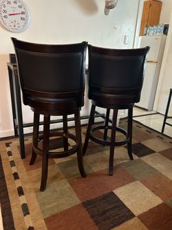 Bar stools ,Real hardwood,excellent condition