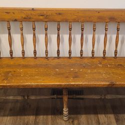 Large Vintage 20th Century American Spindle Carved Wood Windsor Style Settee Bench Sofa