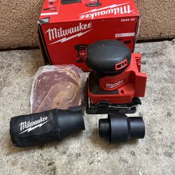 Milwaukee M18 18V Lithium-lon Cordless 1/4 in. Sheet Sander (Tool-Only)