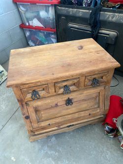 Wood night stand