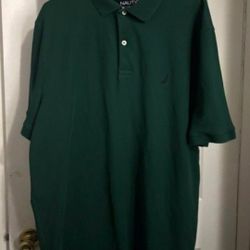 Good Condition 
Green Nautica Shirt Size Xl $15