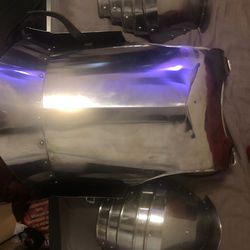 Chest plate and pauldrons