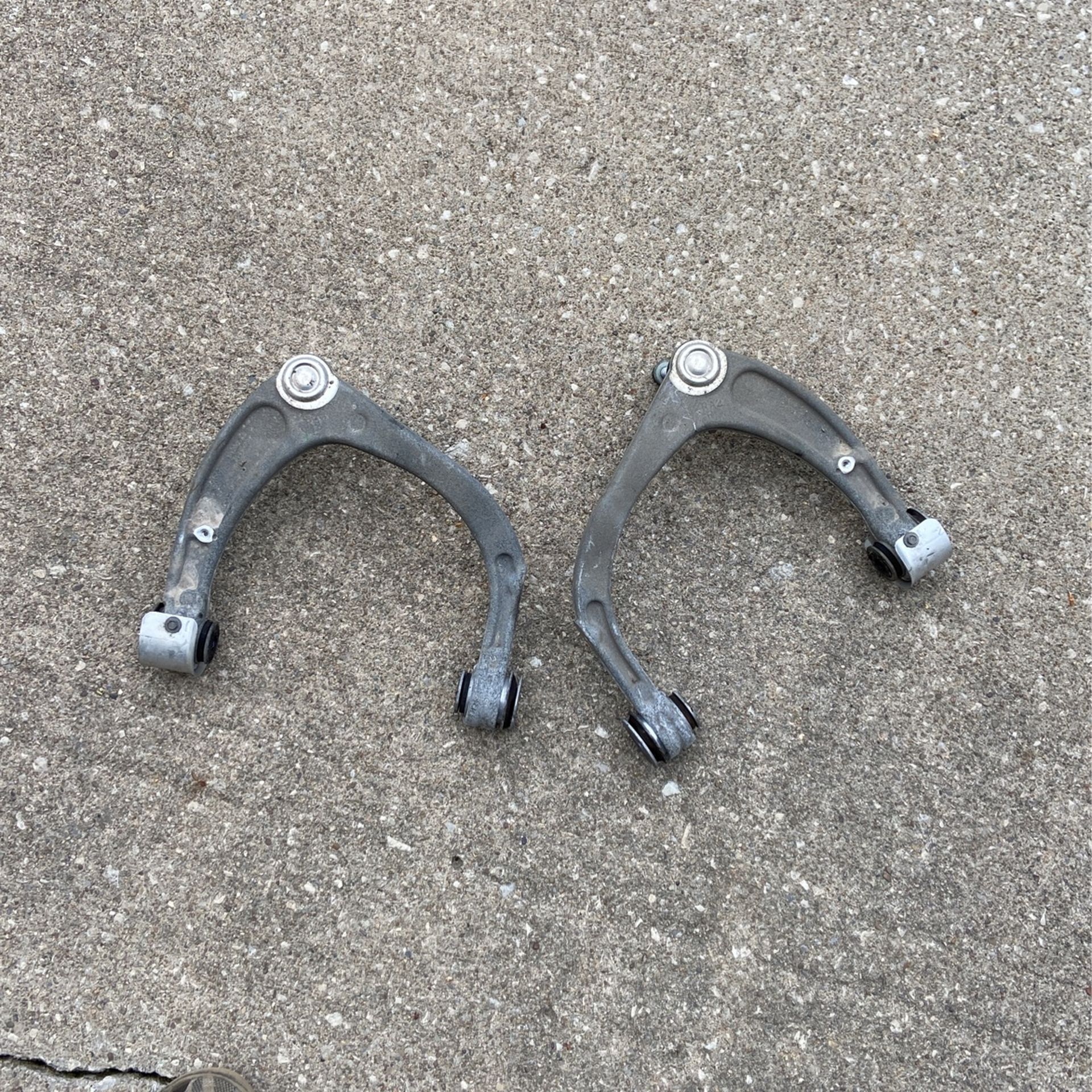 2021 GMC SIERRA 1500 Upper Control Arms