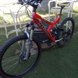 BIKE GIANT WARP DS 1 FULL SUSPENSION HYDRAULIC DISC BRAKES TIRES SIZE 26 FRAME SIZE MEDIUM BRAKES NO GOOD 