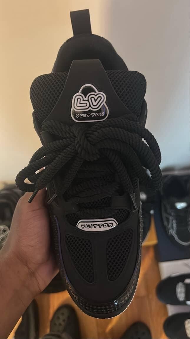 Louis Vuitton 