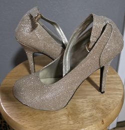 Gold High Heels Size 8_and Half 