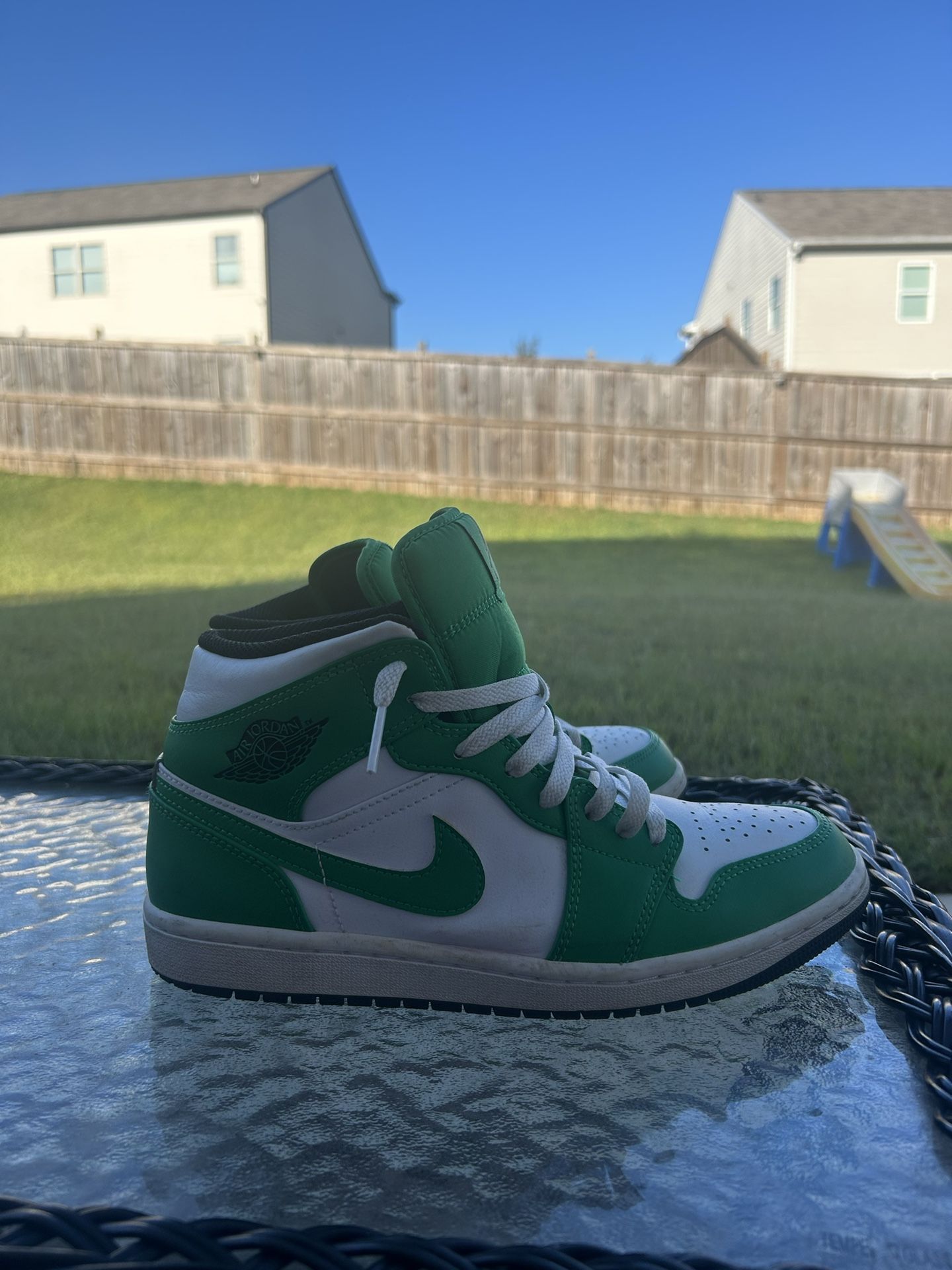 Jordan 1 Mid - Man Size 8