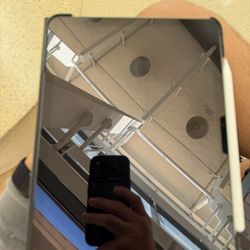 iPad Air (M2) 11 Inch 128GB and Apple Pencil Pro