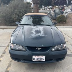 1994 Ford Mustang