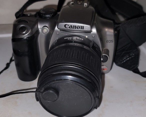 Canon Rebel EOS 300D W/18-55mm Lens, Manual, 2 Batteries And Charger Tested Working