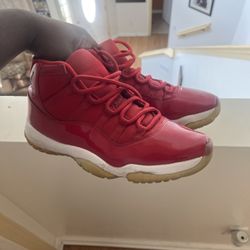 Jordan 11s 