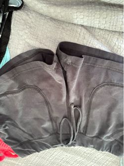 medium mix and Co. black shorts
