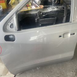 2020 Chevrolet Silverado Drivers Door $600