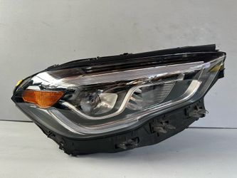 2021 2022 2023 MERCEDES-BENZ GLA-CLASS RIGHT PASSENGER SIDE FULL LED HEADLIGHT OEM A247 906 40 05 KZ
