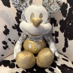 Disney x Shanghai Museum Mickey Mouse 90th