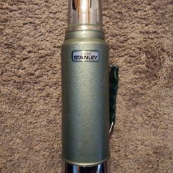 Vtg AUTHENTIC Green Metal ALADDIN STAMOED