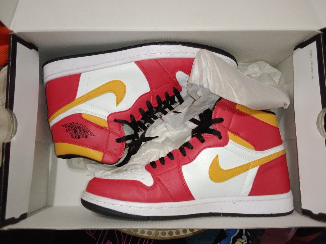 Jordan 1 High Size 11 Willing To Trade For Size 10 10.5  & Accessories