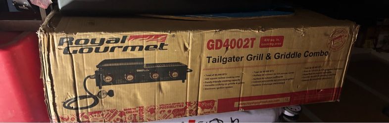 Royal Gourmet GD4002T 4-Burner Portable grill