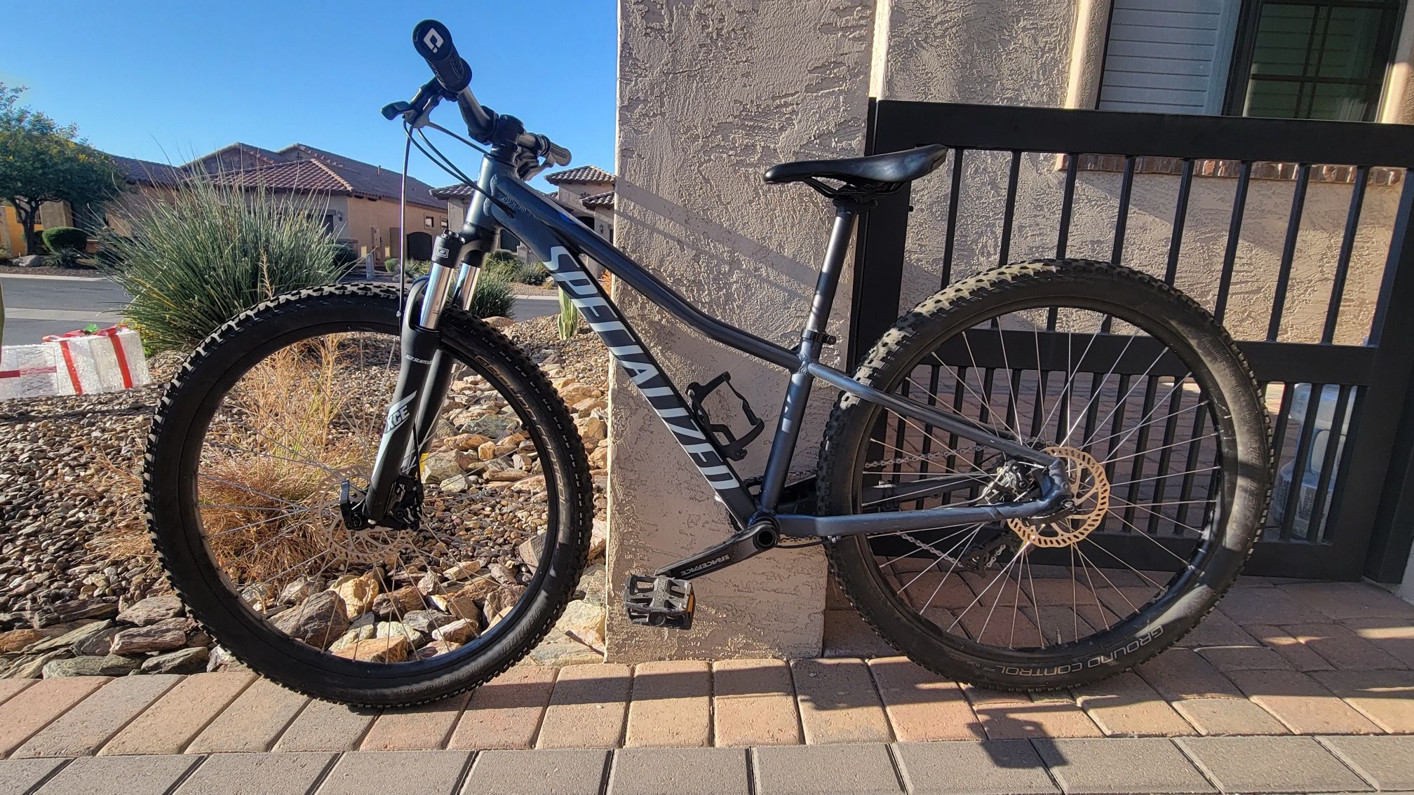 2022 Specialized XS Rockhopper MTB