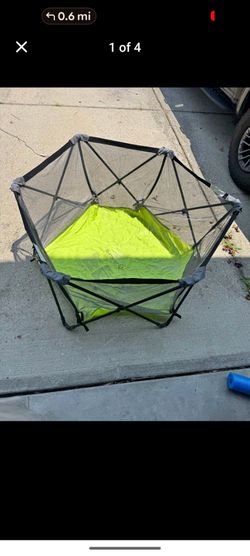 Bright Starts Pop ‘N Play Indoor/Outdoor Playard, Portable Playpen for Babies and Toddlers, Unisex,