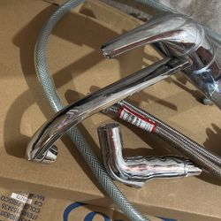 Kitchen Faucet Color Chrome 