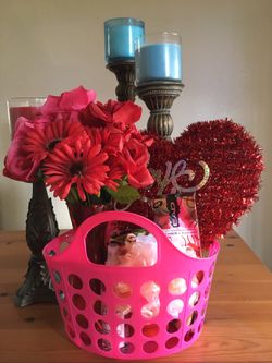 Gift baskets and customized arrangements created for your loved/someone special