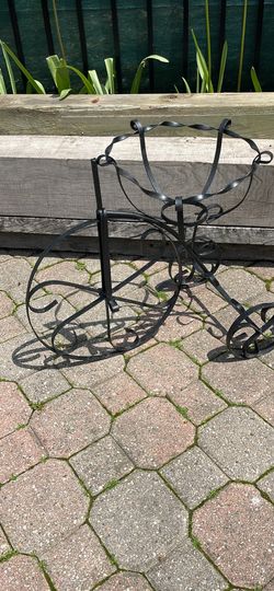 Garden bike flower planter yard art