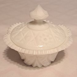 Milk Glass Candy Dish With Lid Decorative Dish😍