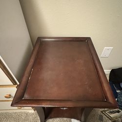 Side table/night stand
