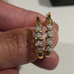 14kt Diamond Hoop Earrings 