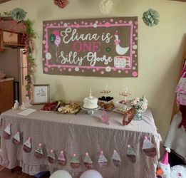 CUSTOM BANNER