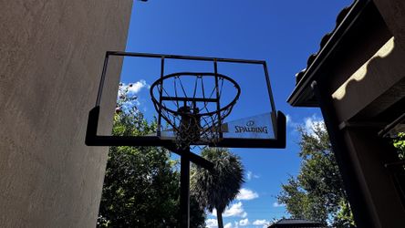Basketball Hoop (portable)