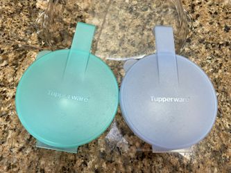 Vintage Excellent Condition Tupperware Onion Keepers Set Of Two. $10.00 Firm