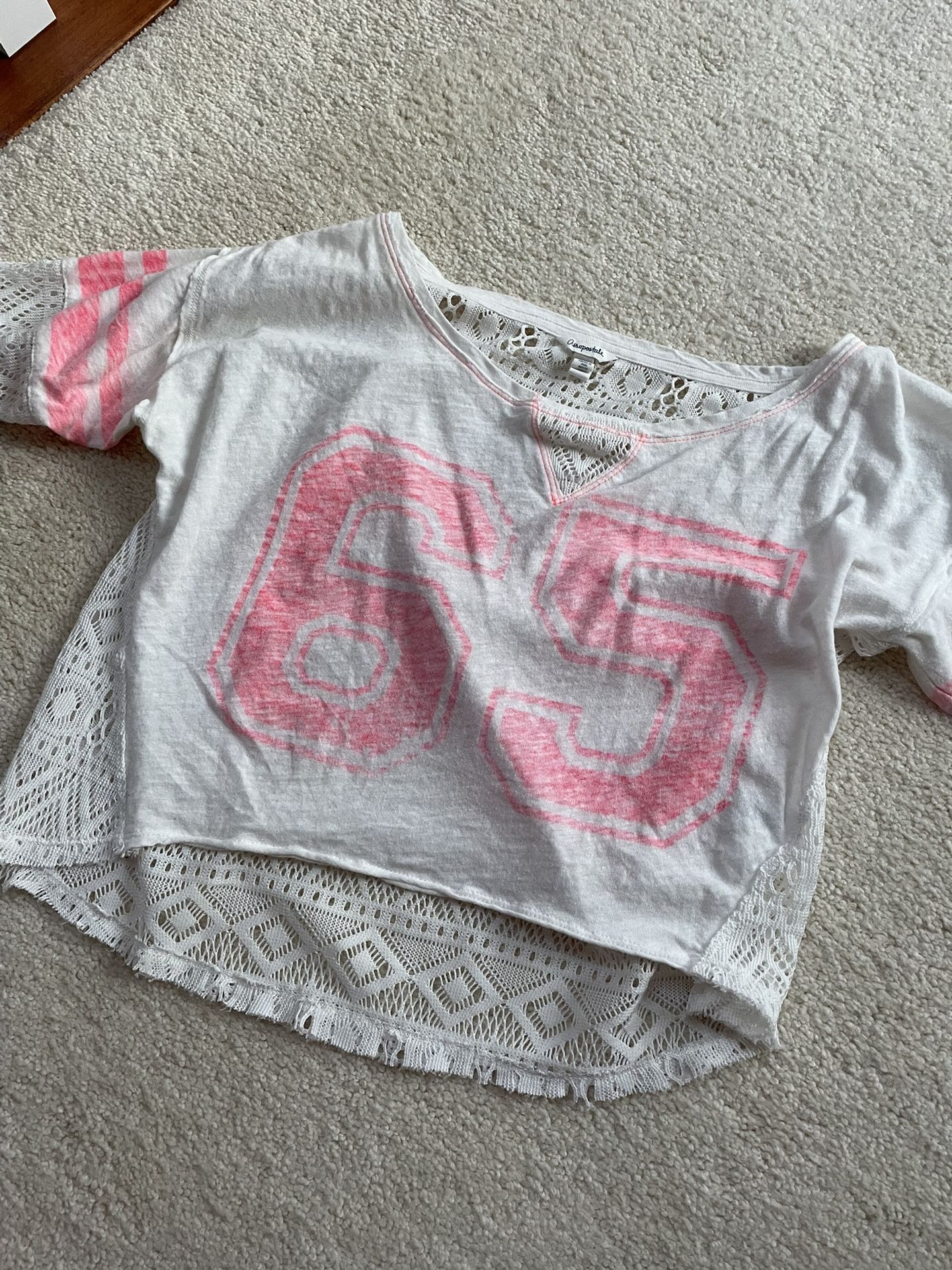 Aeropostale Womens Sheer Back Lace Graphic T-Shirt, Style # 9602 Size m