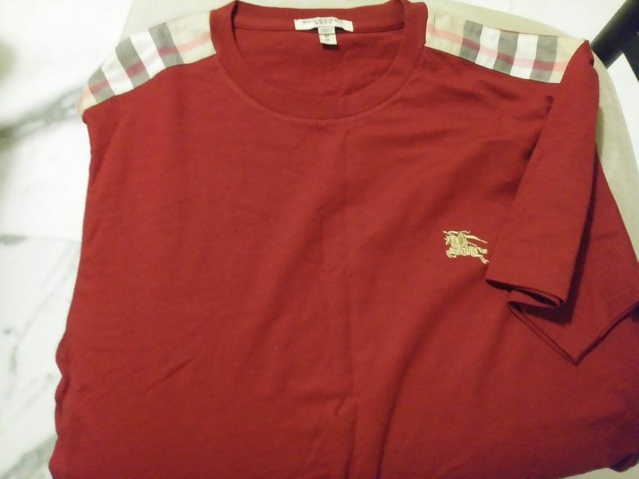 SALE Medium burberry tee