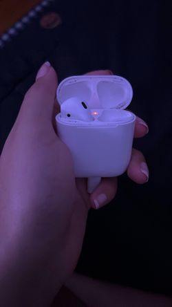 AirPods 2nd Generation - Left Bud Only