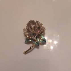Rose pin
