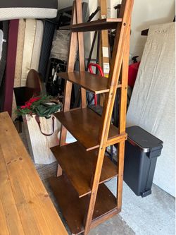 Shelf