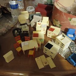 Vintage Doll House Sets 