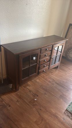 dresser