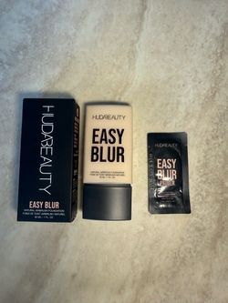 Huda Beauty Easy Blur Natural Airbrush Foundation