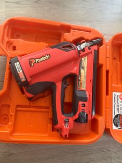 Used Paslode CFN325XP 30° Framing Nailer