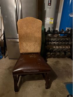 FREE 4 possibly 6 dining room chairs. I need to get 2 out of storage.