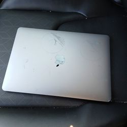 MacBook Pro 13 Inch 2022