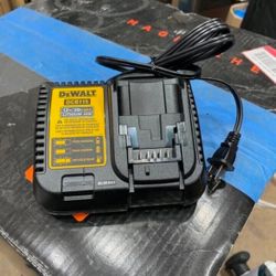 Dewalt DCB115 12V to 20V Lithium-Ion Battery Charger