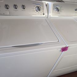Whirlpool Washer And Dryer Set 