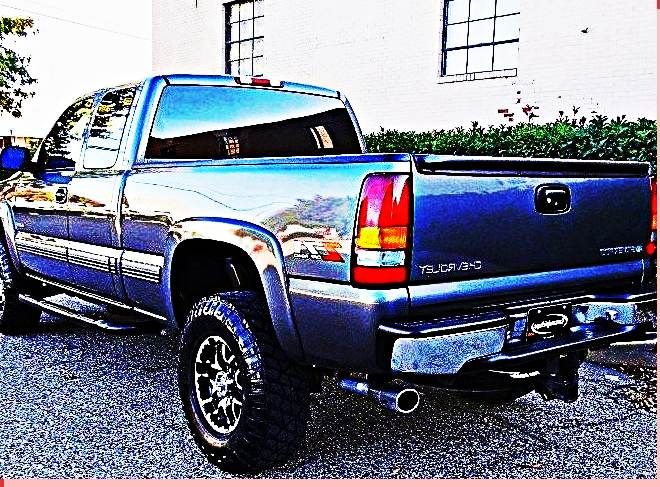 ֆ12OO 4WD Chevrolet SIlverado 4WD