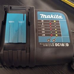 Makita 18v Charger