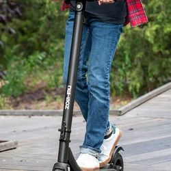 Jetson Element Pro Electric Scooter. 